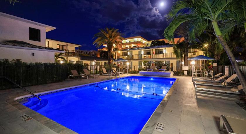 Tropic Isle Beach Resort photo