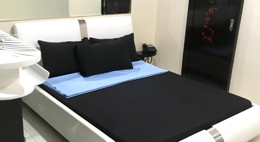 Image of Apartment 11