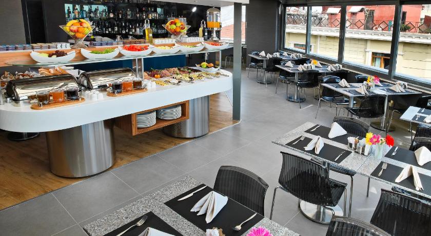 Misa Hotel - image 4