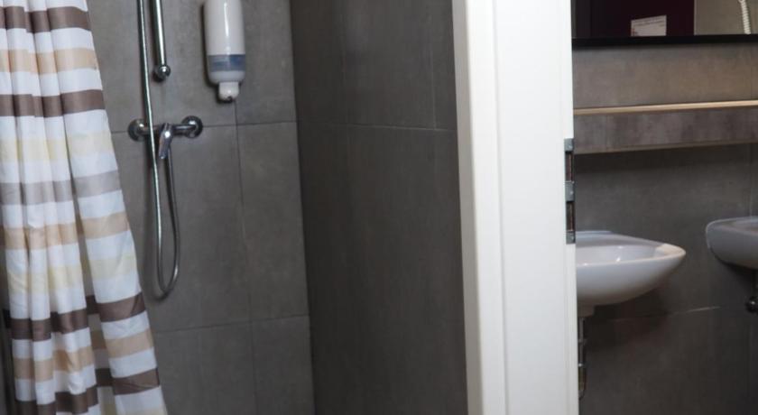 New World St. Hostel photo