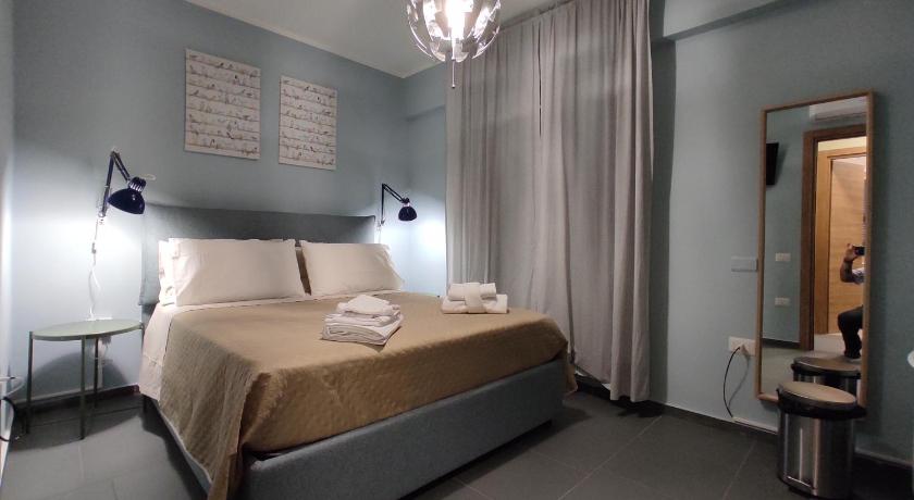 bbnapl'est — Hotel in Naples