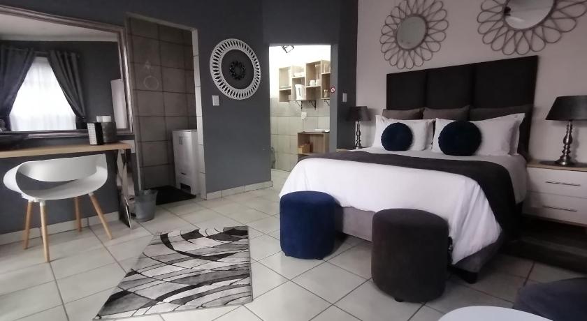 Roxy's Rest Guest House — Hotel in Vanderbijlpark