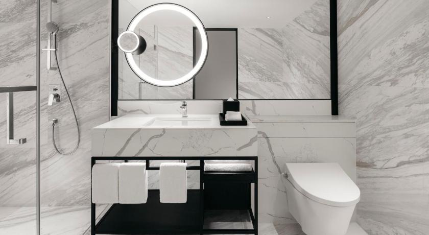 صورة KING PREMIUM SUITE WITH LOUNGE ACCESS (king premium suite with lounge access) 2