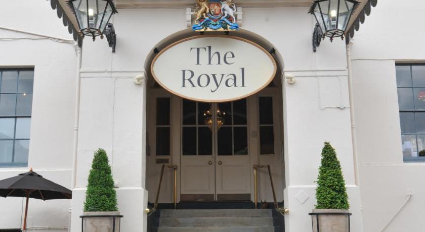 Royal Hotel by Greene King Inns — Hotel in Ross on Wye