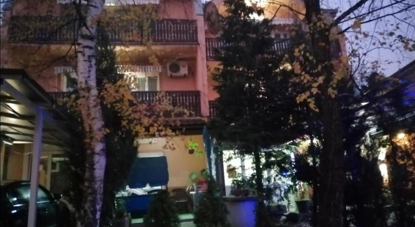 ベオグラード Apartments & Rooms -MDL Lazic 4つ星 ゲストハウス スイート