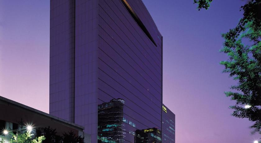 Koreana Hotel photo