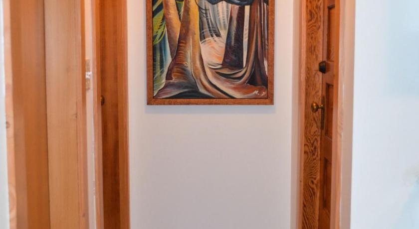 Mossy Hill Suite photo