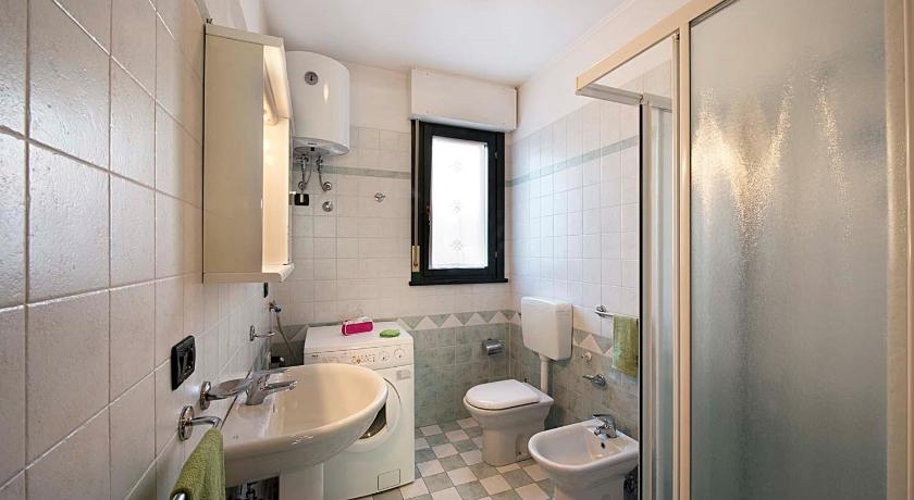 Image of One-Bedroom Apartment with Garden 13