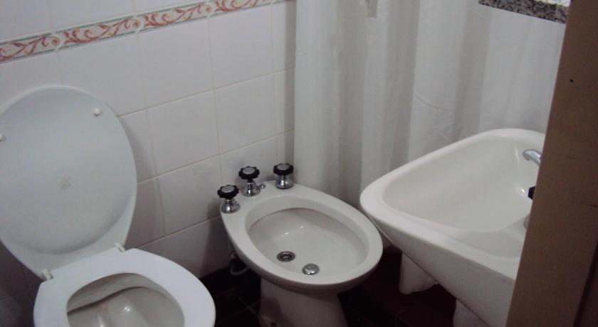 Image of Standard Triple Room 2