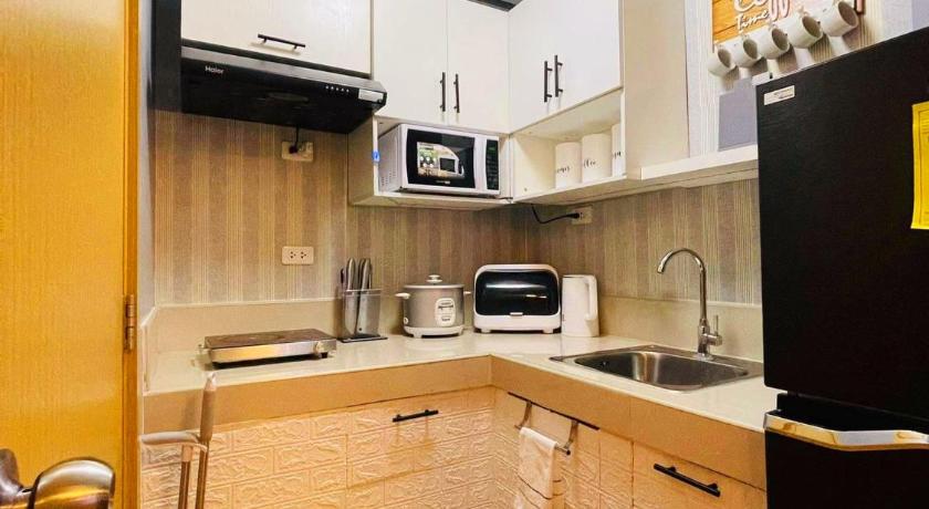 2-Bedroom CK's Corner Staycation Trees Residences photo