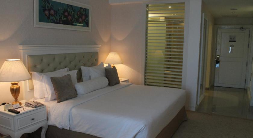 Image of Superior King Room 4