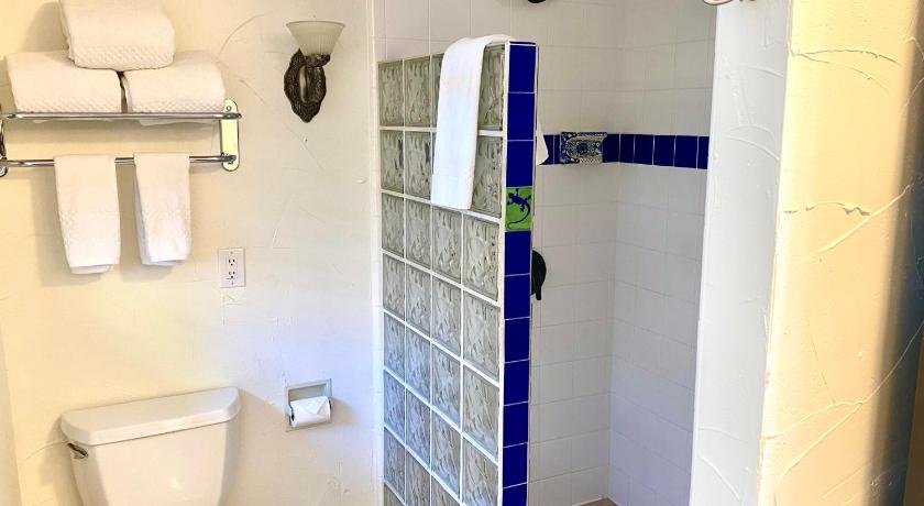 Old Ranch Inn - Adults Only 21 & Up photo