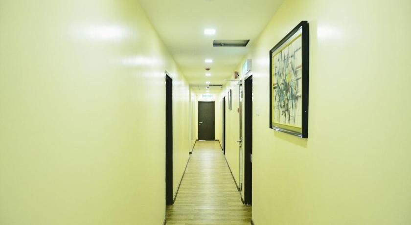 Apple Hotel Shah Alam photo