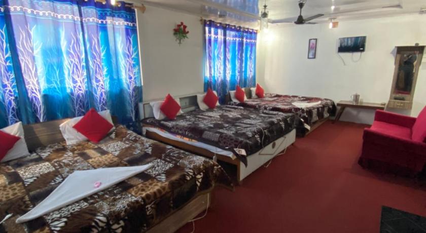Hotel Young Mamta – Srinagar, PA