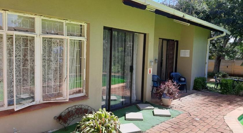 CHARIOTS GUEST HOUSE — Hotel in Polokwane