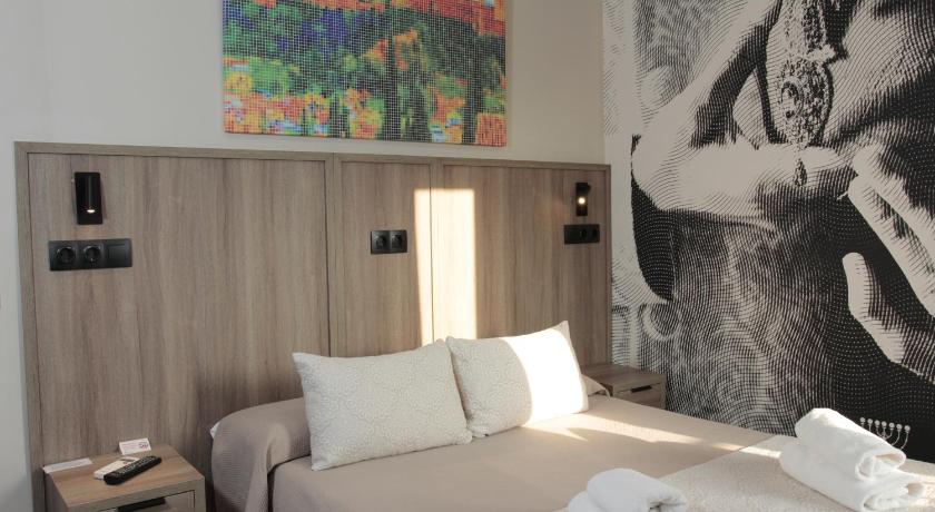 Hospedium DLJ Hostal Tematico Desde La Juderia