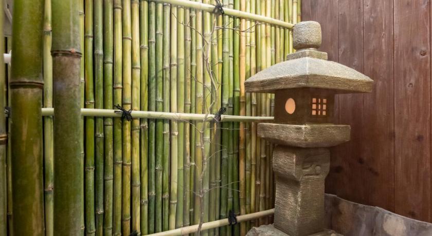 교토 GuestHouse OneWorld Shijo四条京町屋 4성급 숙소 레스토랑