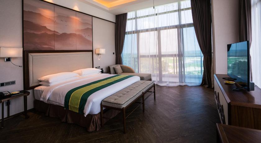 Image of Superior Suite 0
