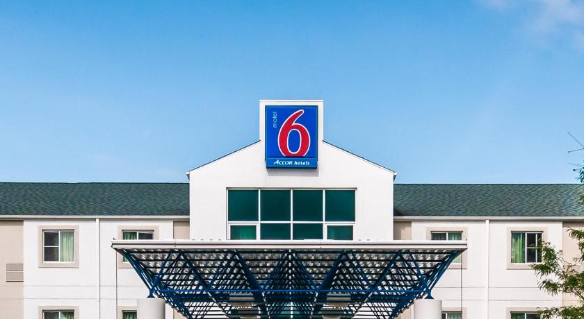 Motel 6-Joliet, IL - Chicago - I-55