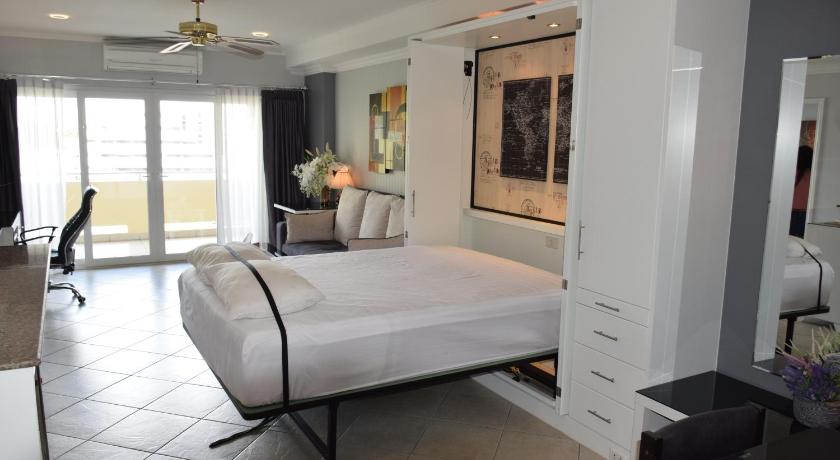 Image of Grand Deluxe One-Bedroom Family Suite - 507 0