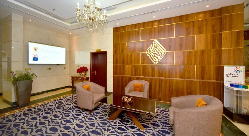 Nejoum Al Emarat - image 2