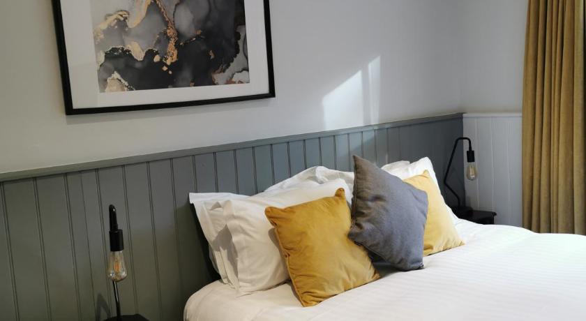 Blakeney House photo