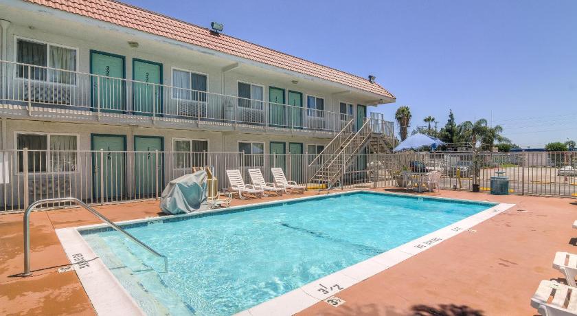 Motel 6-Sepulveda, CA - Los Angeles - Van Nuys - North Hills