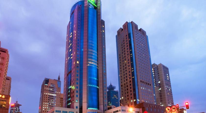 Holiday Inn Shanghai Pudong photo