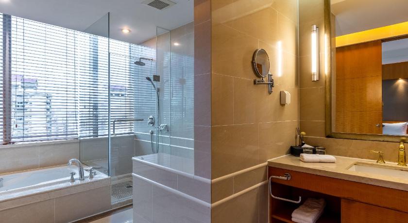 Image of Superior Suite 2