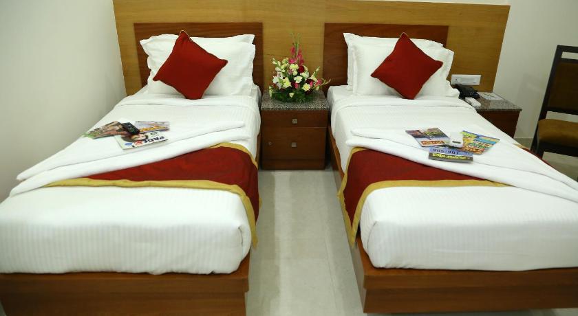 Hotel UT Elegance photo