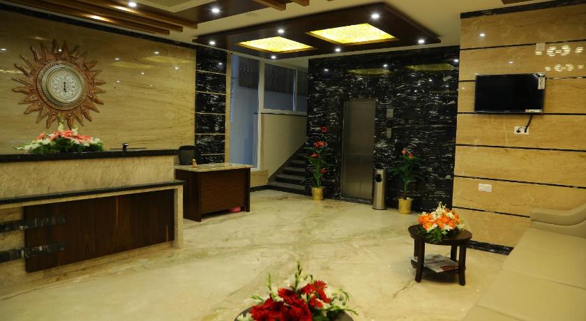 Hotel UT Elegance photo