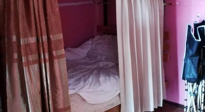 Image of Dormitory Room - Mixed 8