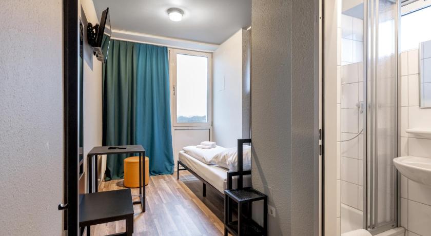 Image of Single Room 1