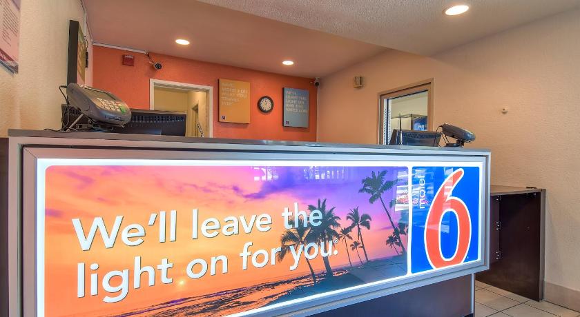 Motel 6-Westminster, CA - South - Long Beach Area