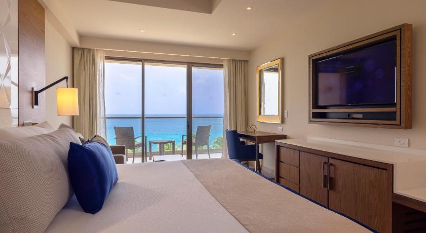 รูปของลักชัวรี วิวมหาสมุทร (Luxury Ocean View Room) 0