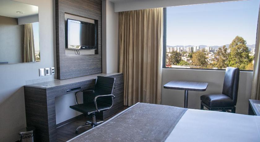 Hotel Brasilia — Hotel in Mexico City