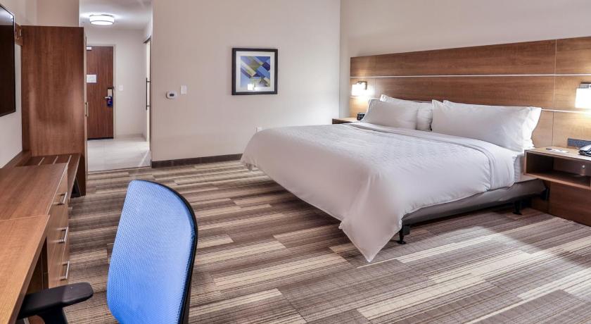 Holiday Inn Express And Suites Nashville MetroCenter Downtown photo