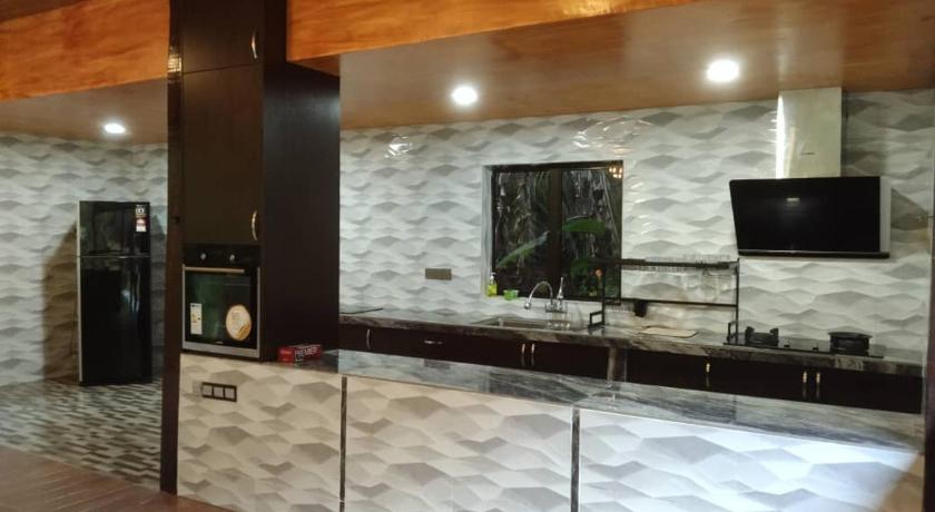 瓜拉雪兰莪新镇 Kemuning Orchard Villaa 4星级 单人房 餐厅