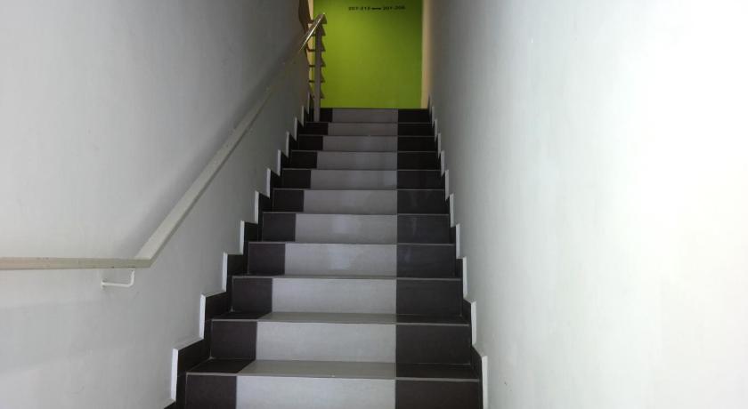 Clover Hotel - image 39