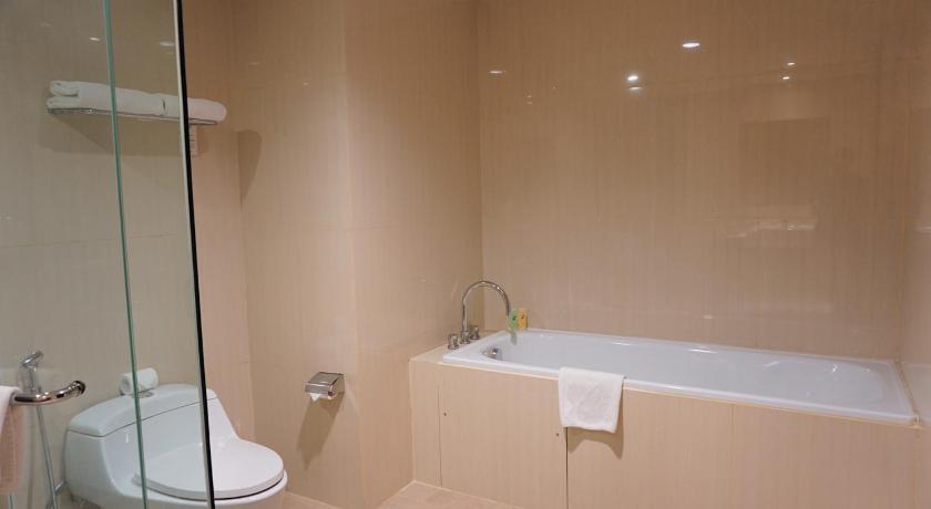 Image of Grand Deluxe King 10