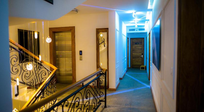 MERCURE HOTEL photo