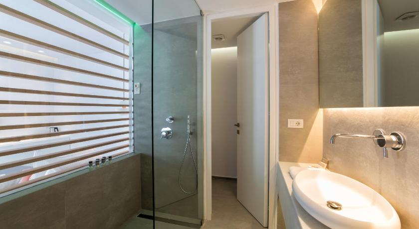 รูปของGrand Suite with Private Pool and Sea View 2