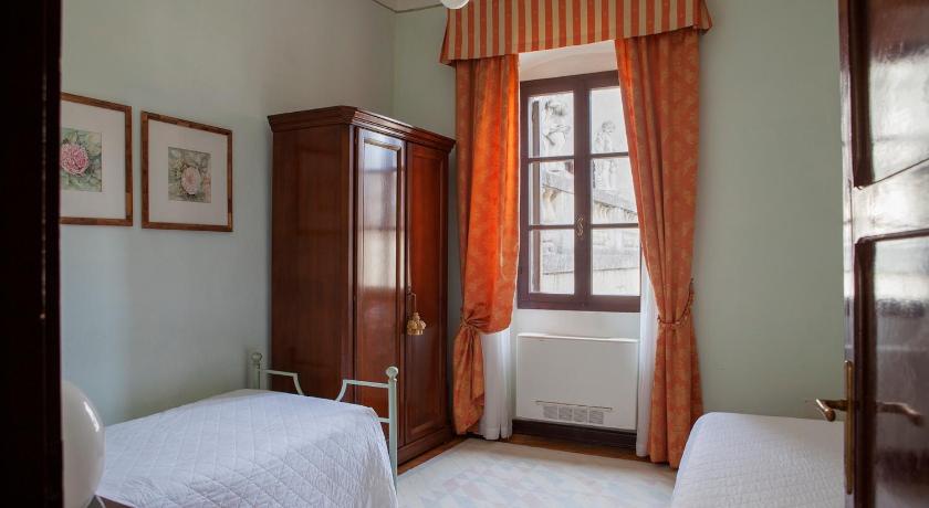 Image of Family Suite (5 Adults) 9