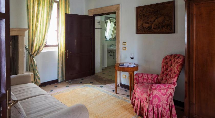 Image of Family Suite (5 Adults) 0