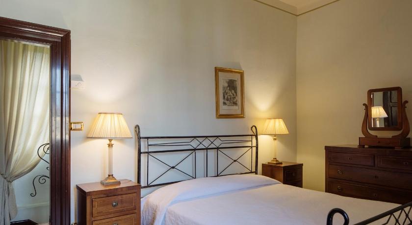 Image of Family Suite (5 Adults) 4