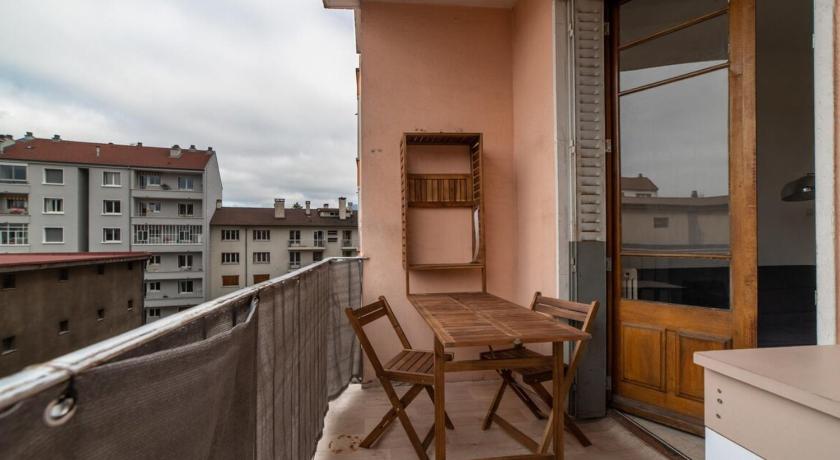 Apartment with balcony in the heart of the city center photo