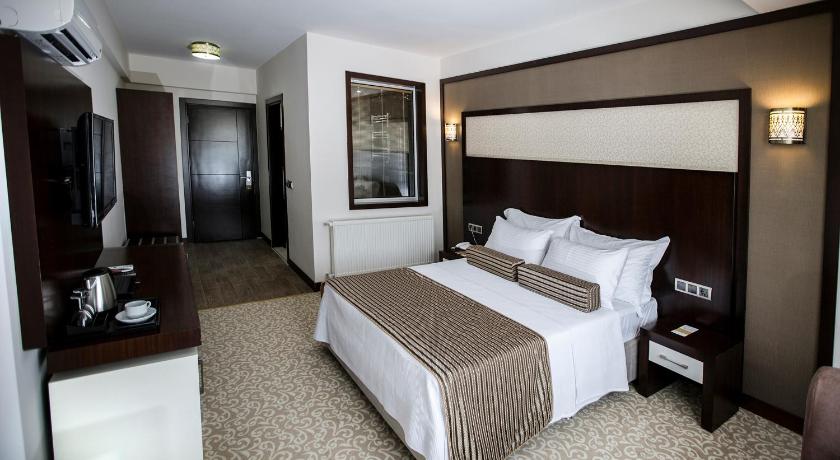 Lavin Hotel