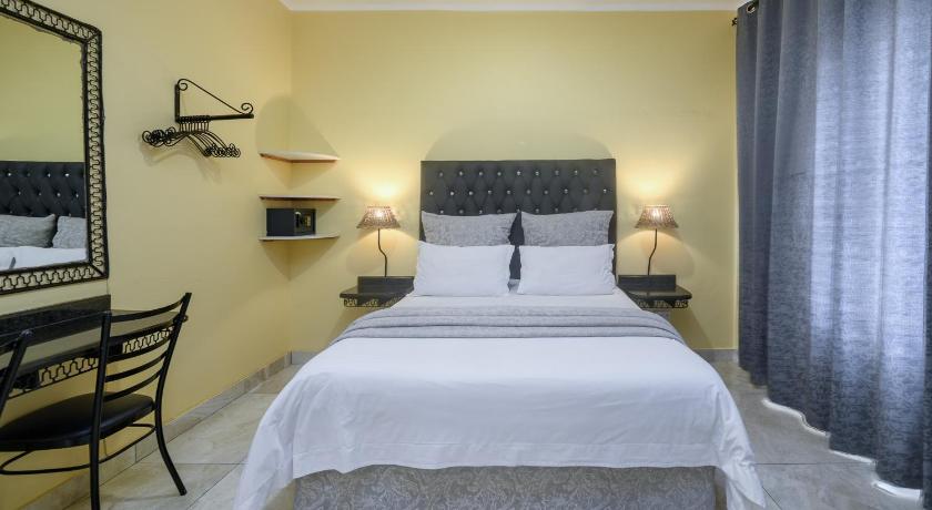 uShaka Holiday Apartments photo
