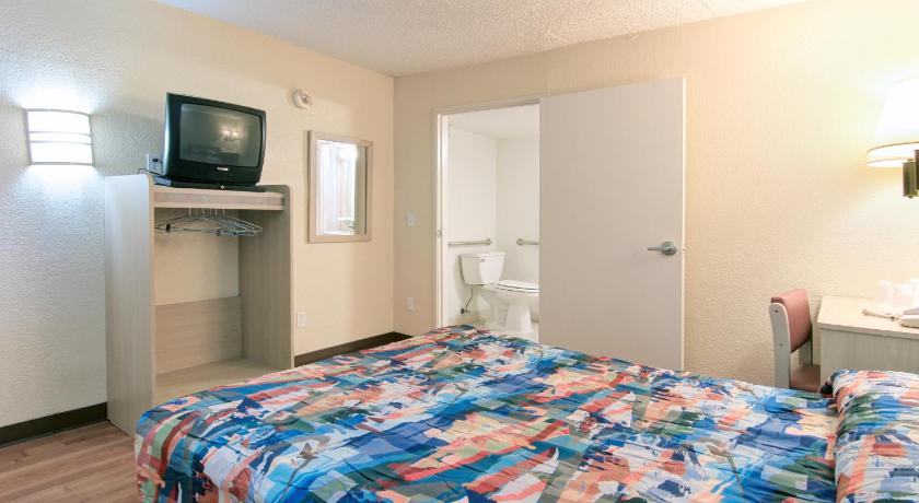 Motel 6-Tempe, AZ - Broadway - ASU