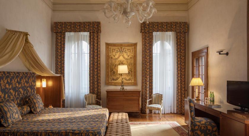 Image of Junior Suite with Terrace 1